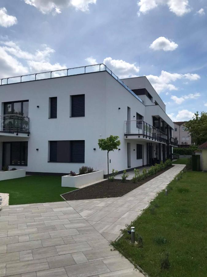 Oasis Residence Hajduszoboszlo Exterior photo